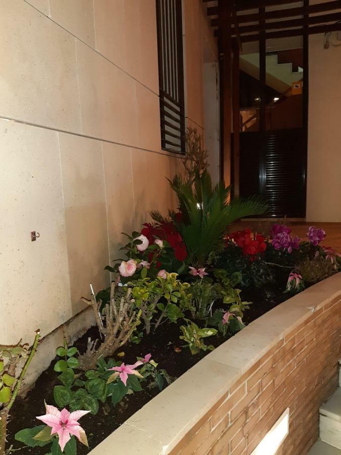 Apartamento Berenguela Cordova Esterno foto